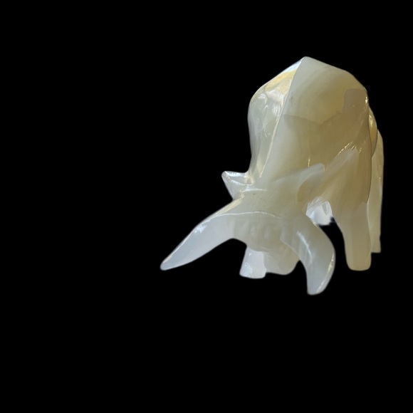 BULL carving - Picture 5 of 7